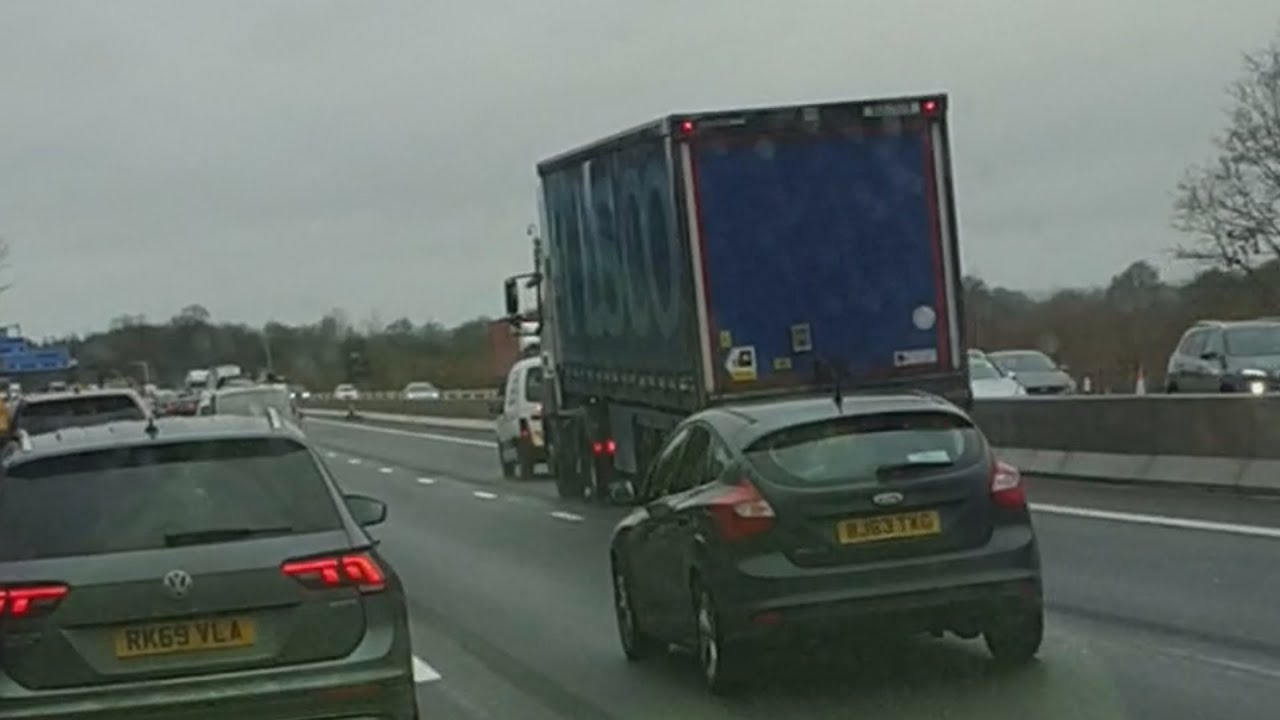 No Naughty List? Tesco launch investigation into driver's dangerous ...